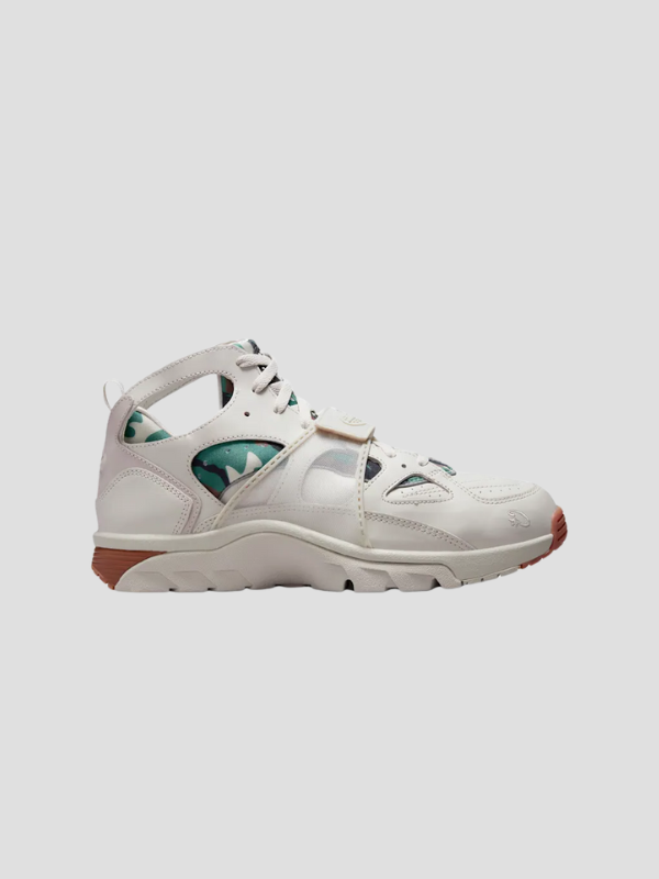Nike x Corteiz Air Huarache Light Bone